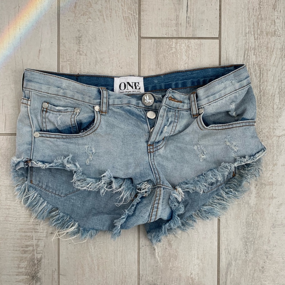 One Teaspoon size 26 distressed denim /jean shorts